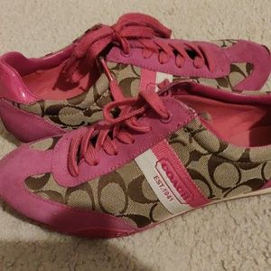 Ladies Coach Kourtney pink tennis shoes sz. 9